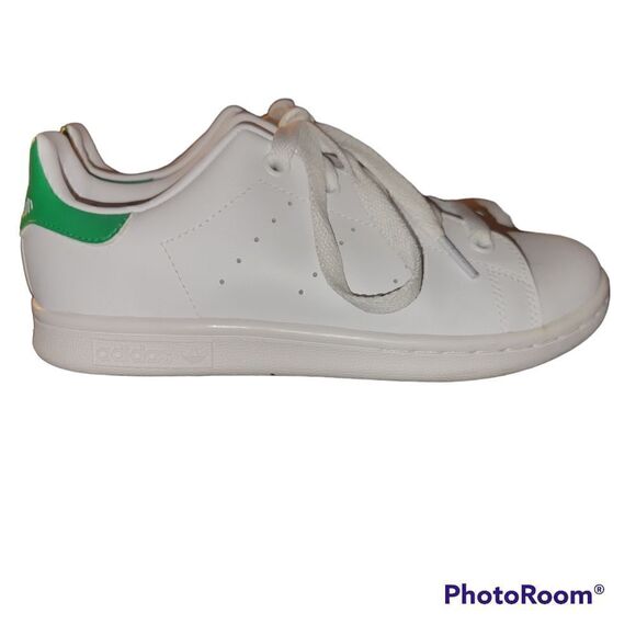 Stan Smith Adidas size 2 1/2. ^ - Picture 5 of 9